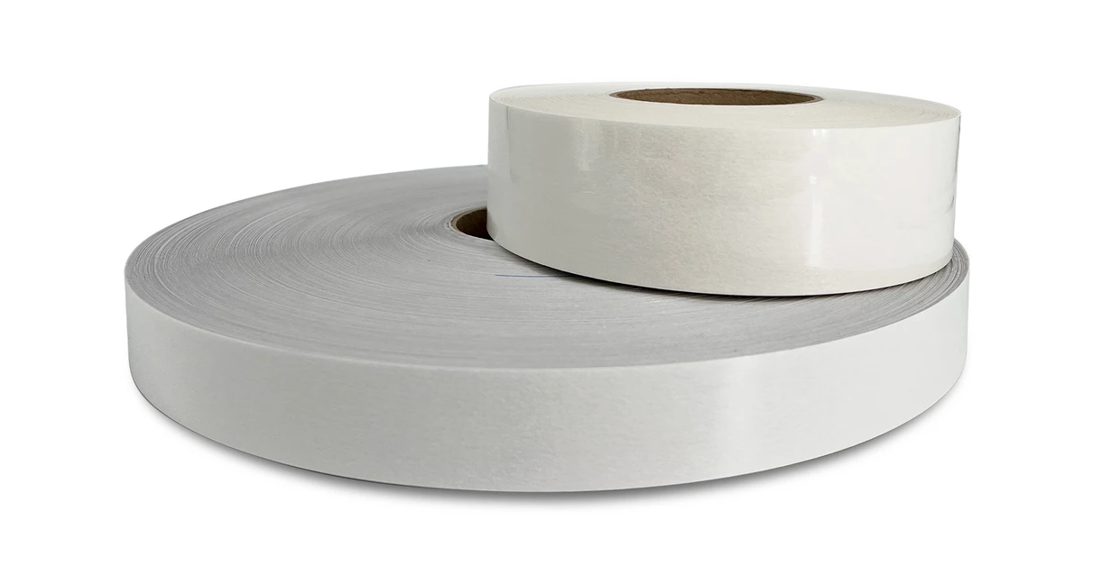 Двухсторонний ламинат на нетканой основе_белый фон